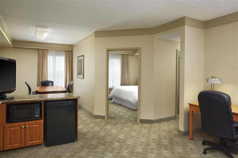 Four Points By Sheraton Kitchener-滑铁卢 外观 照片